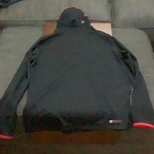 L Under armor long sleeve